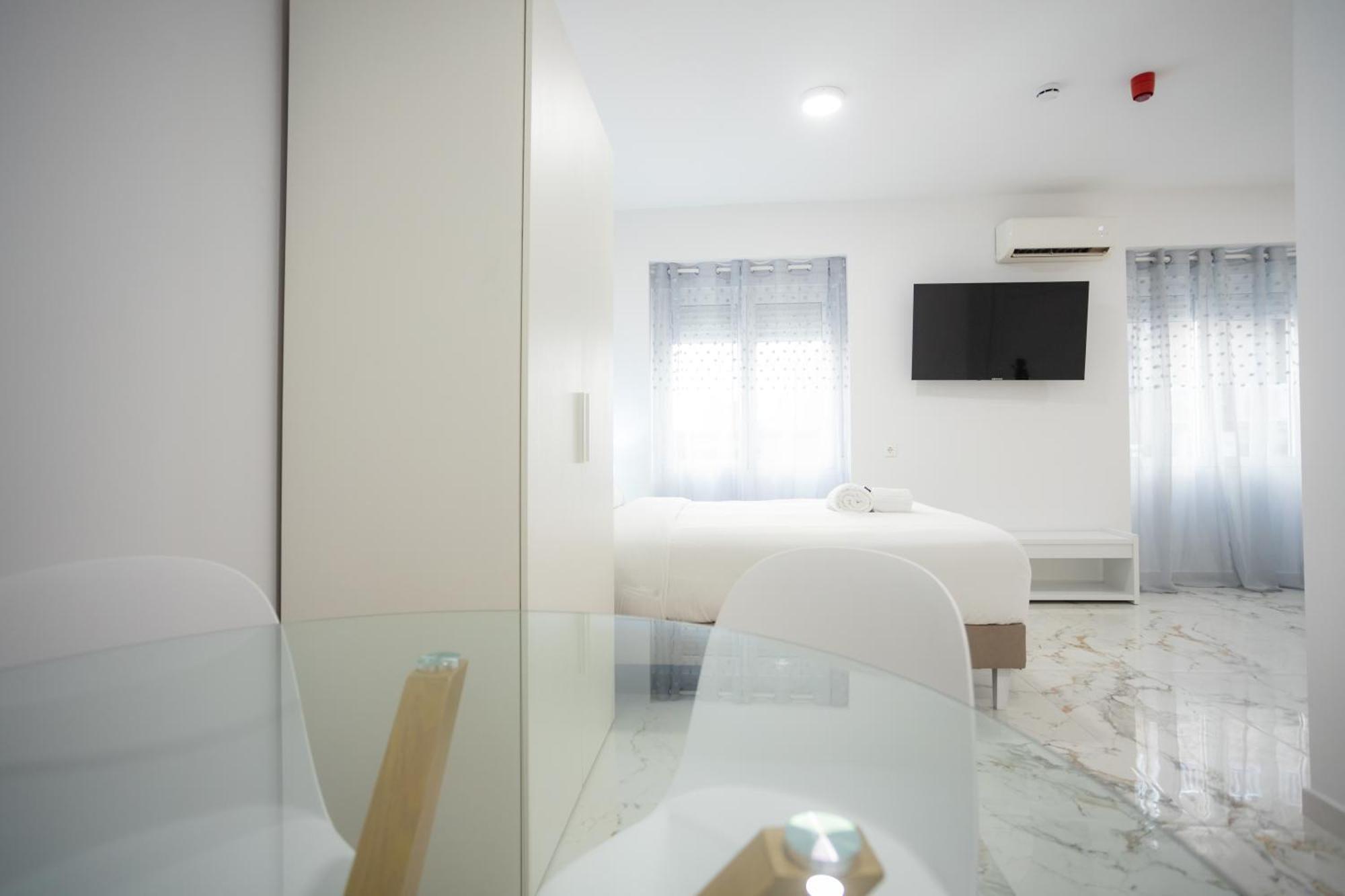 L&G Apartments Bahia Suite Alicante Exteriér fotografie