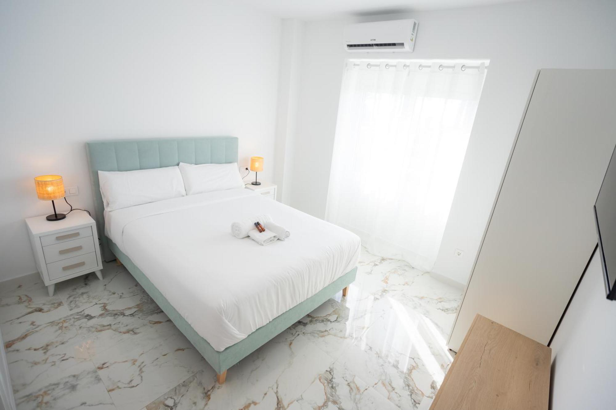 L&G Apartments Bahia Suite Alicante Exteriér fotografie