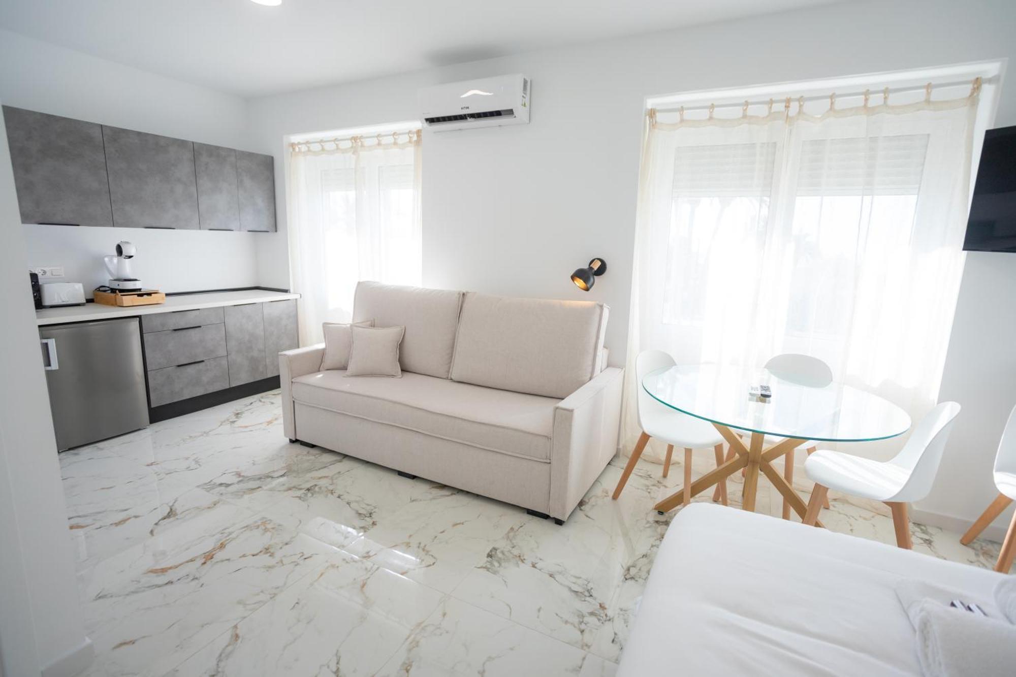 L&G Apartments Bahia Suite Alicante Exteriér fotografie